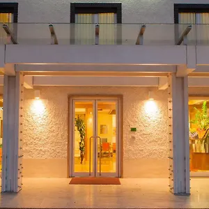 https://la-pergola-rome.it-romehotels.com